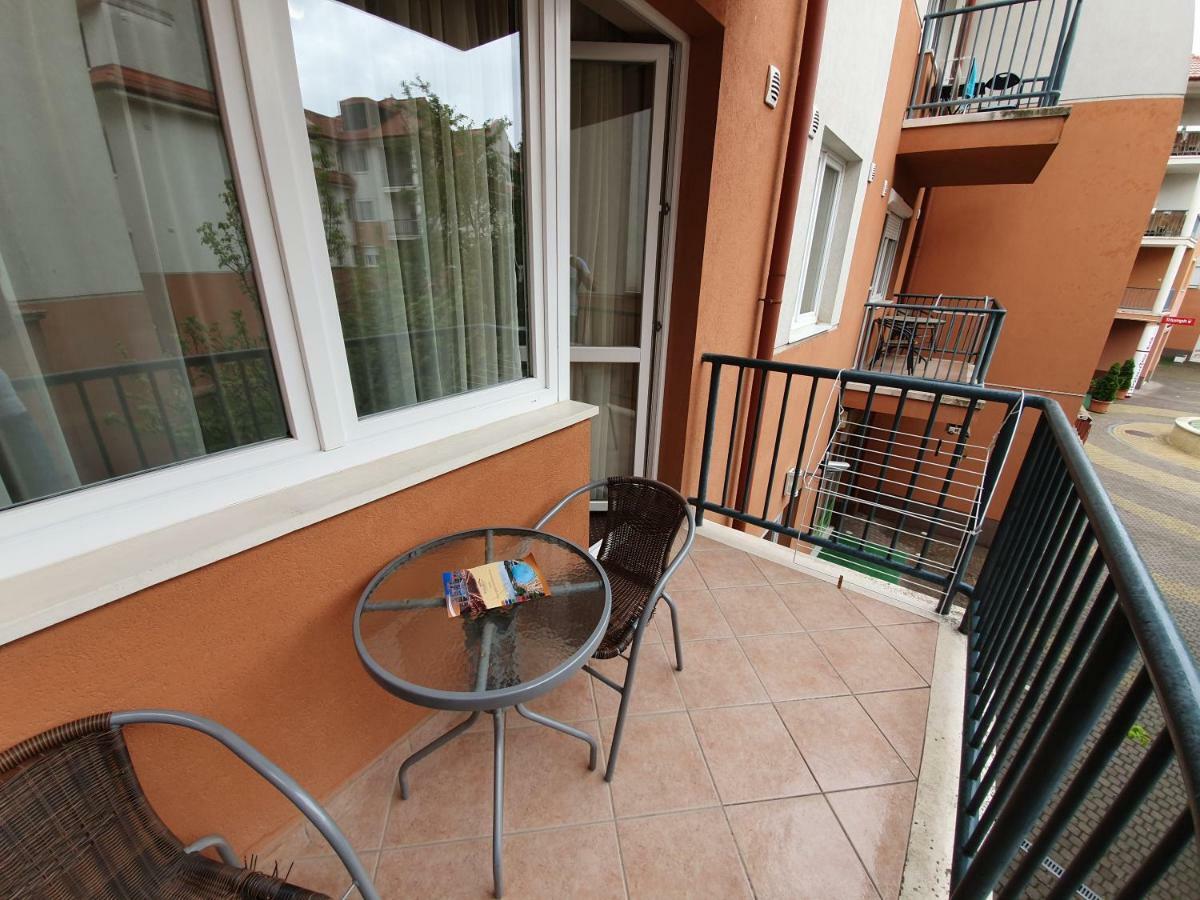 Baby Apartman Apartment Hajdúszoboszló Exterior foto