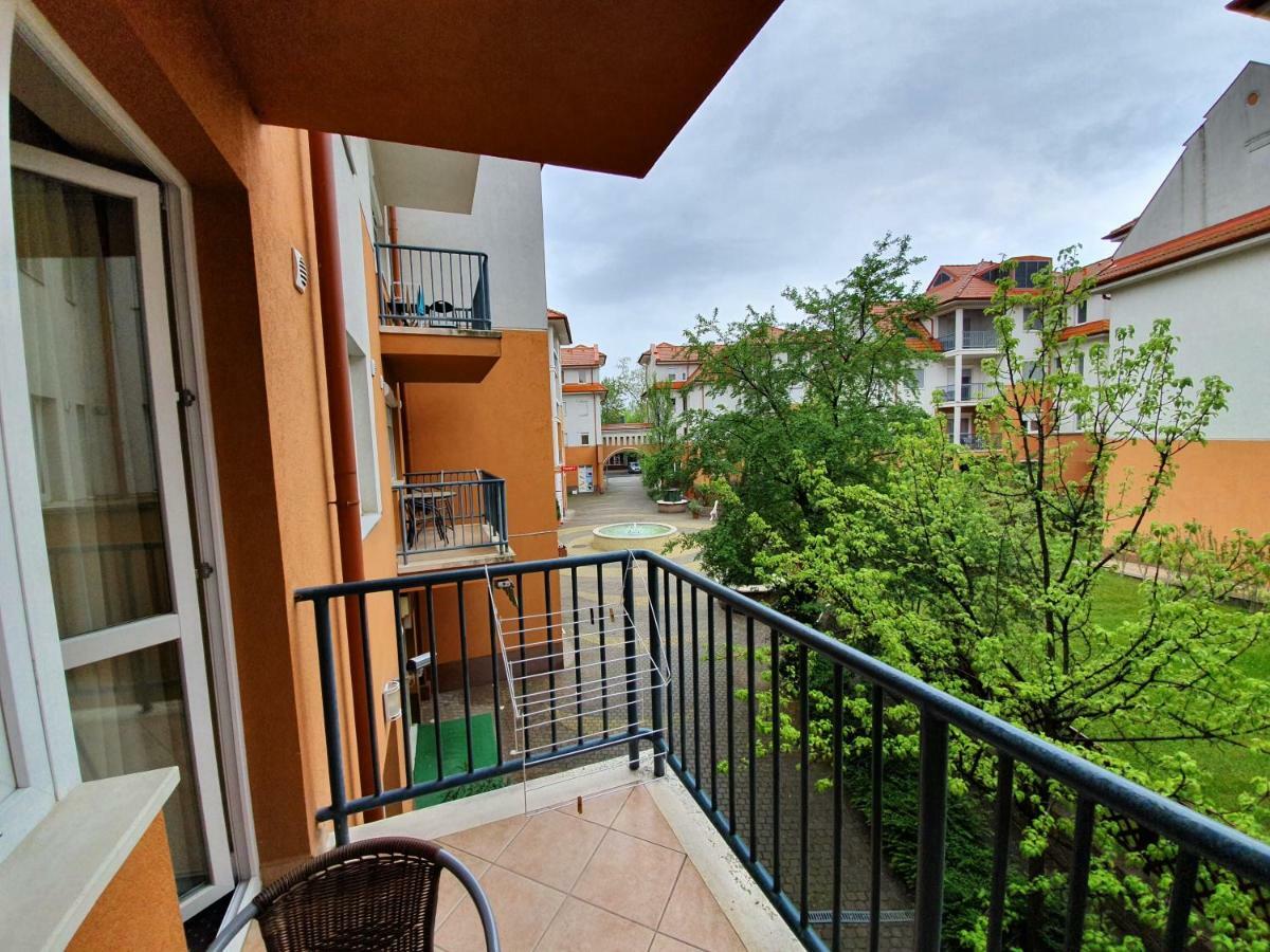 Baby Apartman Apartment Hajdúszoboszló Exterior foto